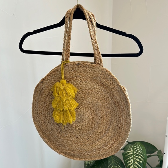 bee & willow Handbags - woven circle tote bag